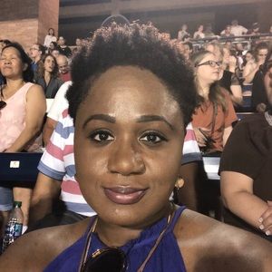 Meet your Posher, Candice